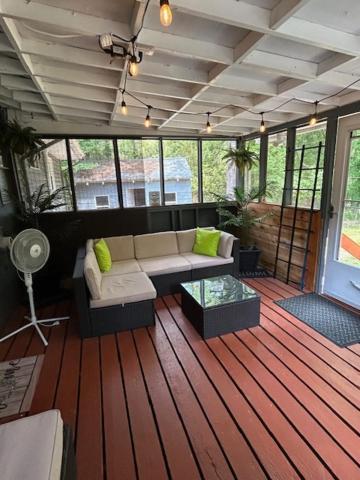 Serene Retreat! 420 Friendly In Designated Area, 3 Minutes To Downtown 里士满 外观 照片